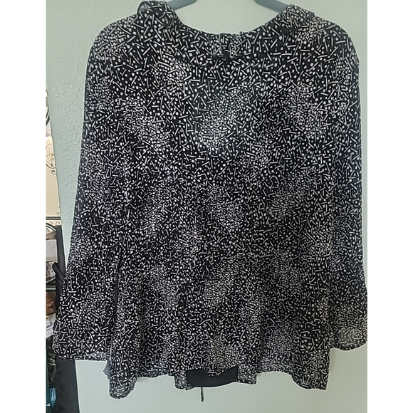 Laura Scott Woman's Size X Large Flared Sleeve Blouse Black White Flouncy - Picture 6 of 8